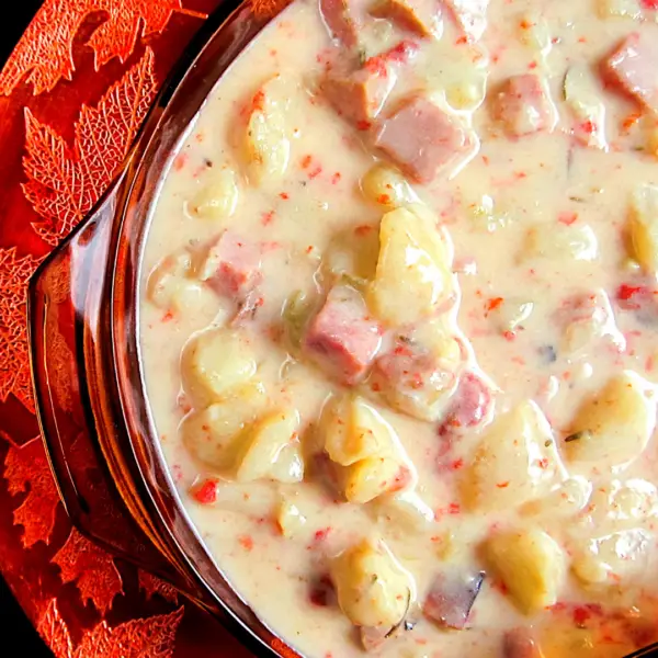 Roasted Red Pepper Ham and Potato Soup